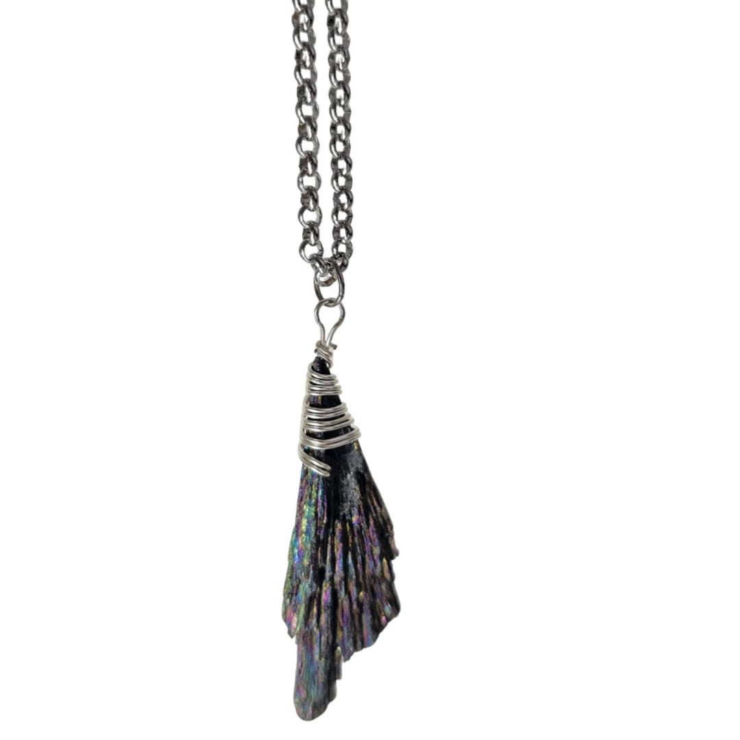 Collar Bruma · Cianita Arcoíris