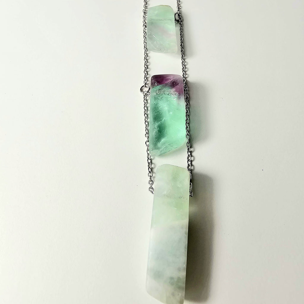 Collar Kaona Fluorita Trio Vertical